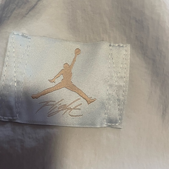 Jordan windbreaker - Picture 4 of 4
